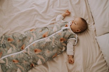 Detský spánok: Ako obliecť dieťa na zimný spánok