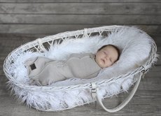 Zavinovačka Sleepee First Step Swaddle s čepičkou zdarma béžová