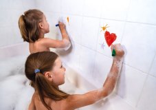 Janod Kreslenie vo vani 6 ks farbičiek so špongiou