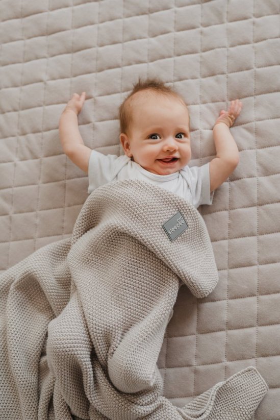 Výhodný set pro miminko s dekou - Royal Baby písková