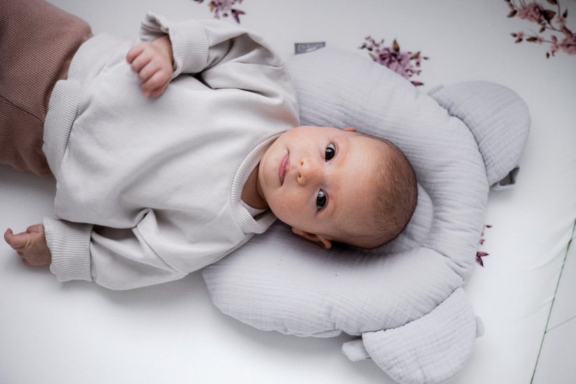 Mušelínový fixačný vankúš Sleepee Rose Ružová