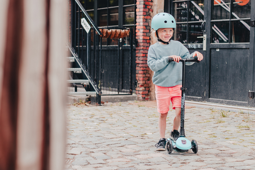 Scoot & Ride Otroški skiro Highwaykick 3 LED Blueberry