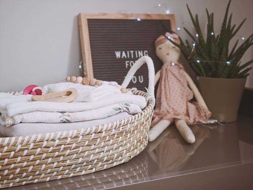 Ahojbaby Prebaľovací košík pre bábätko Smart Basket natural + podložka