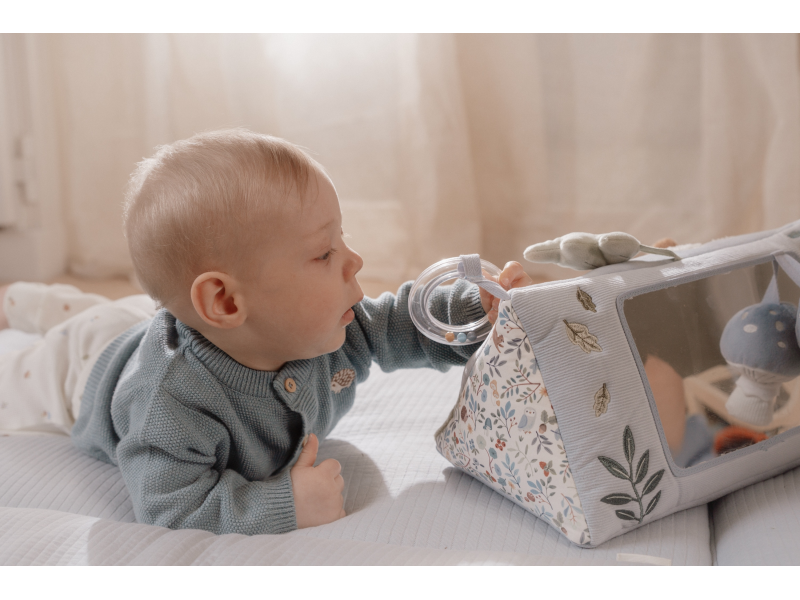 Little Dutch Vankúšik pre hru na brušku Forest Friends