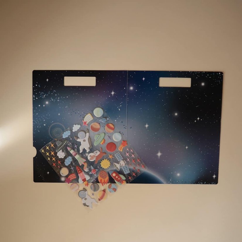 Mushie Opakovateľne použiteľné nálepky - space