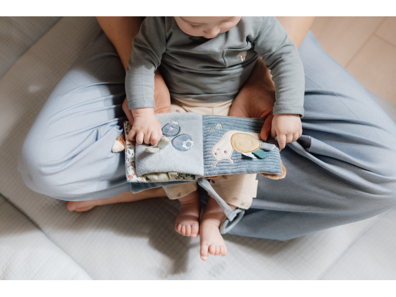 Little Dutch Závesná textilná knižka s aktivitami Forest Friends