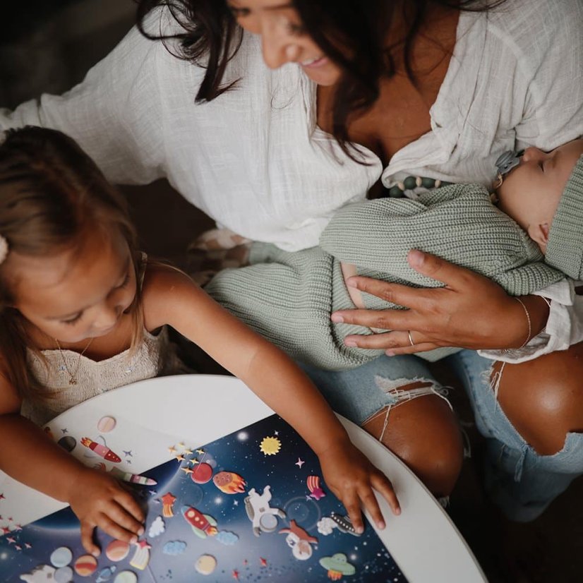 Mushie Opakovateľne použiteľné nálepky - space