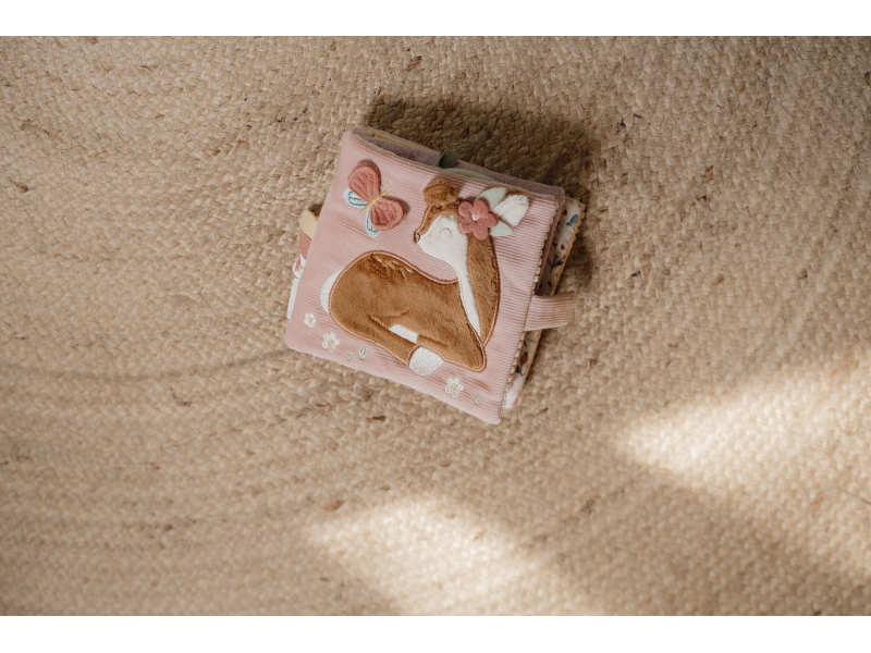 Little Dutch Knižka textilná s aktivitami Fairy Garden