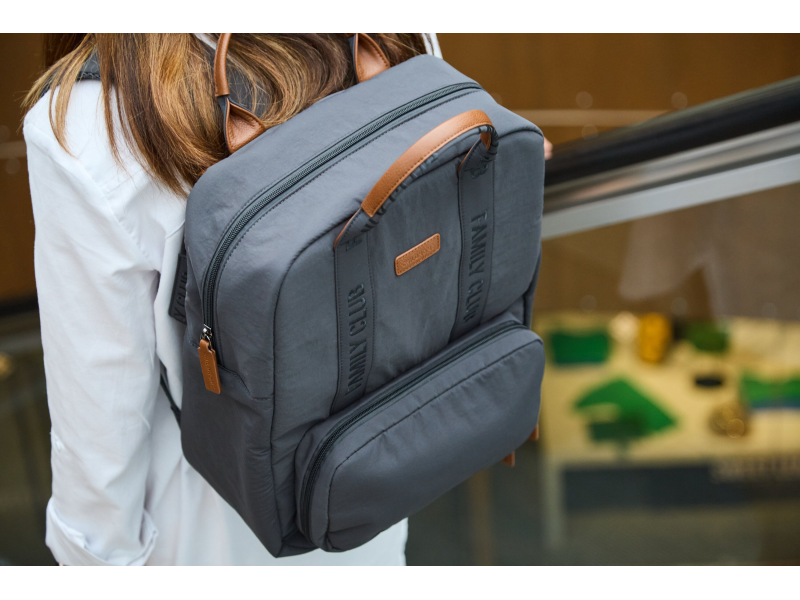 Childhome Prebaľovací batoh Family Club Signature Urban Dark Grey