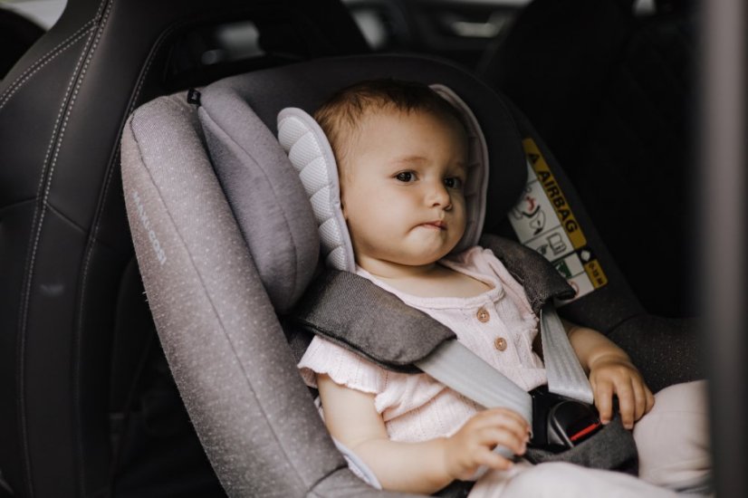 Priedušná podložka proti poteniu do autosedačky Sleepee Rose