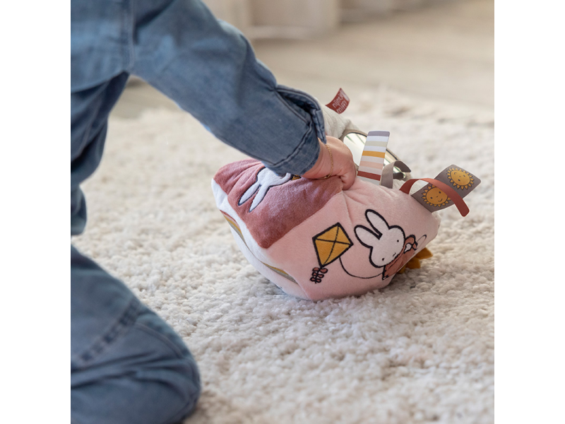 Little Dutch Kostka textilní králíček Miffy Fluffy Pink