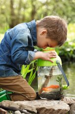 Haba Terra Kids posoda za žuželke s povečevalnim steklom in ročajem