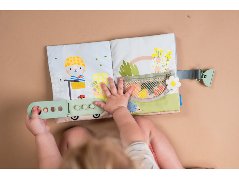 Taf Toys Knižka s aktivitami My 1st Busy Book