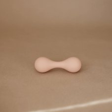 Mushie Silikónová hrkálka - blush